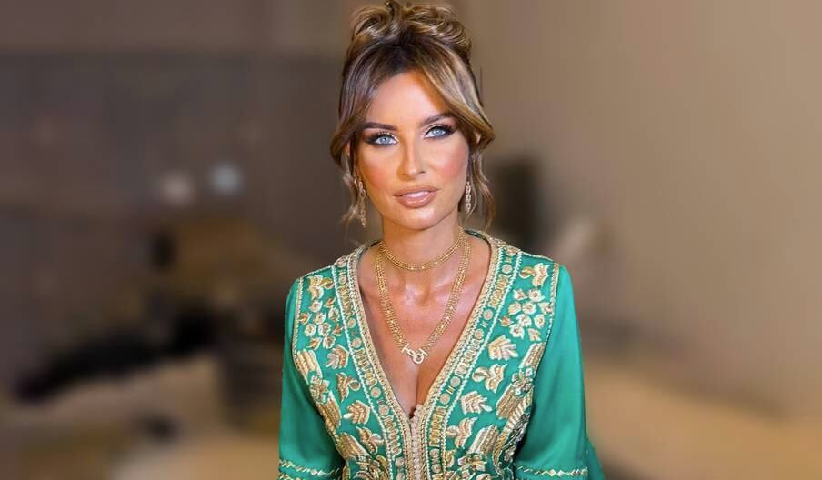 Malika Ménard, ancienne Miss France, sublime en caftan marocain