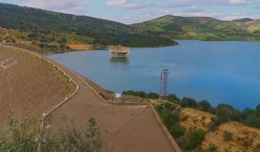 Impact des dernières pluies: le barrage Oued El Makhazine à Tanger se redresse