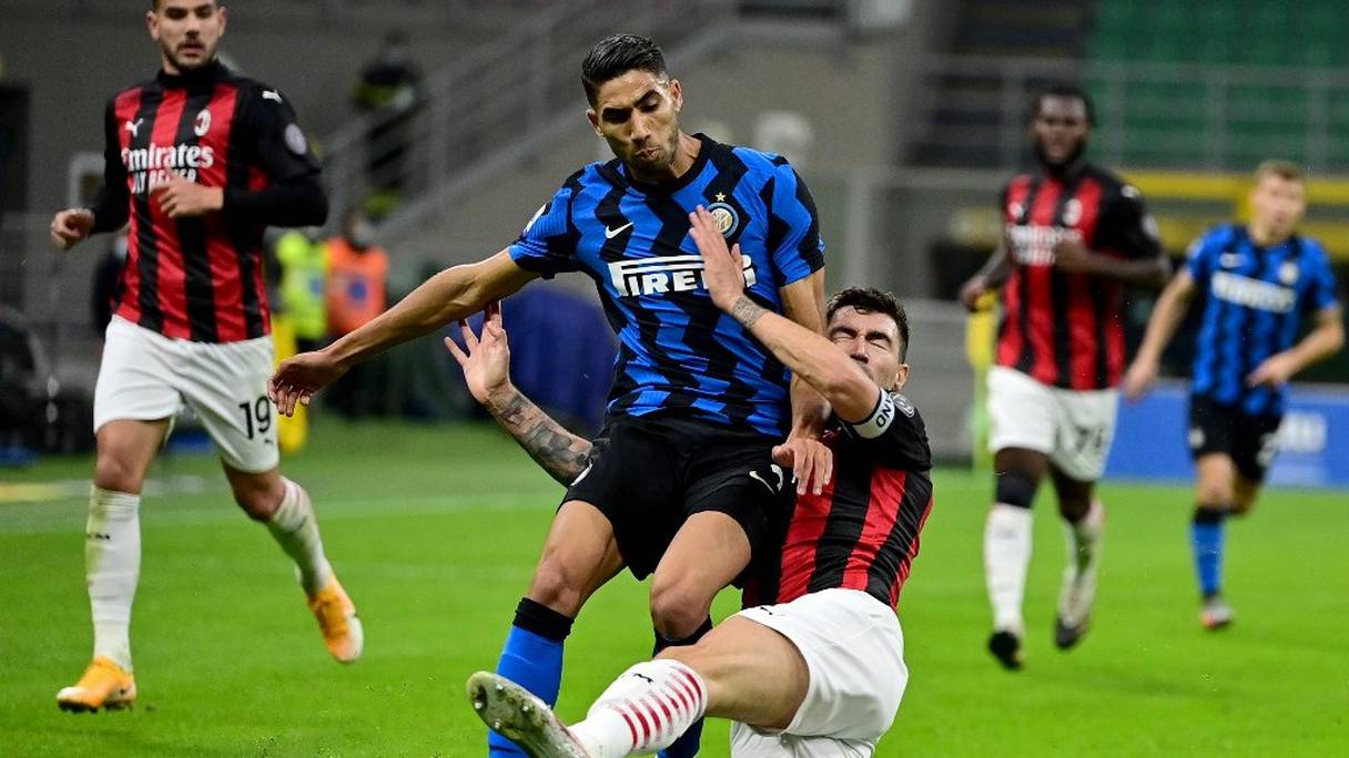 Le défenseur marocain Achraf Hakimi de l'Inter lors du derby face au Milan AC.
